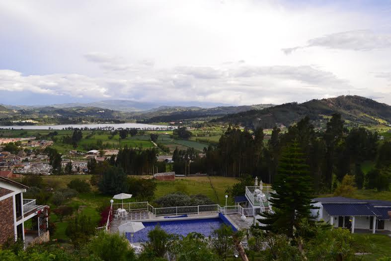 Miravalle Suites Paipa Exterior foto